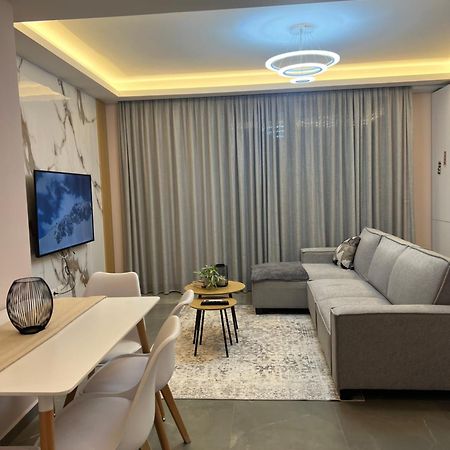 Appartamento Cozyapartmens Tirana Esterno foto
