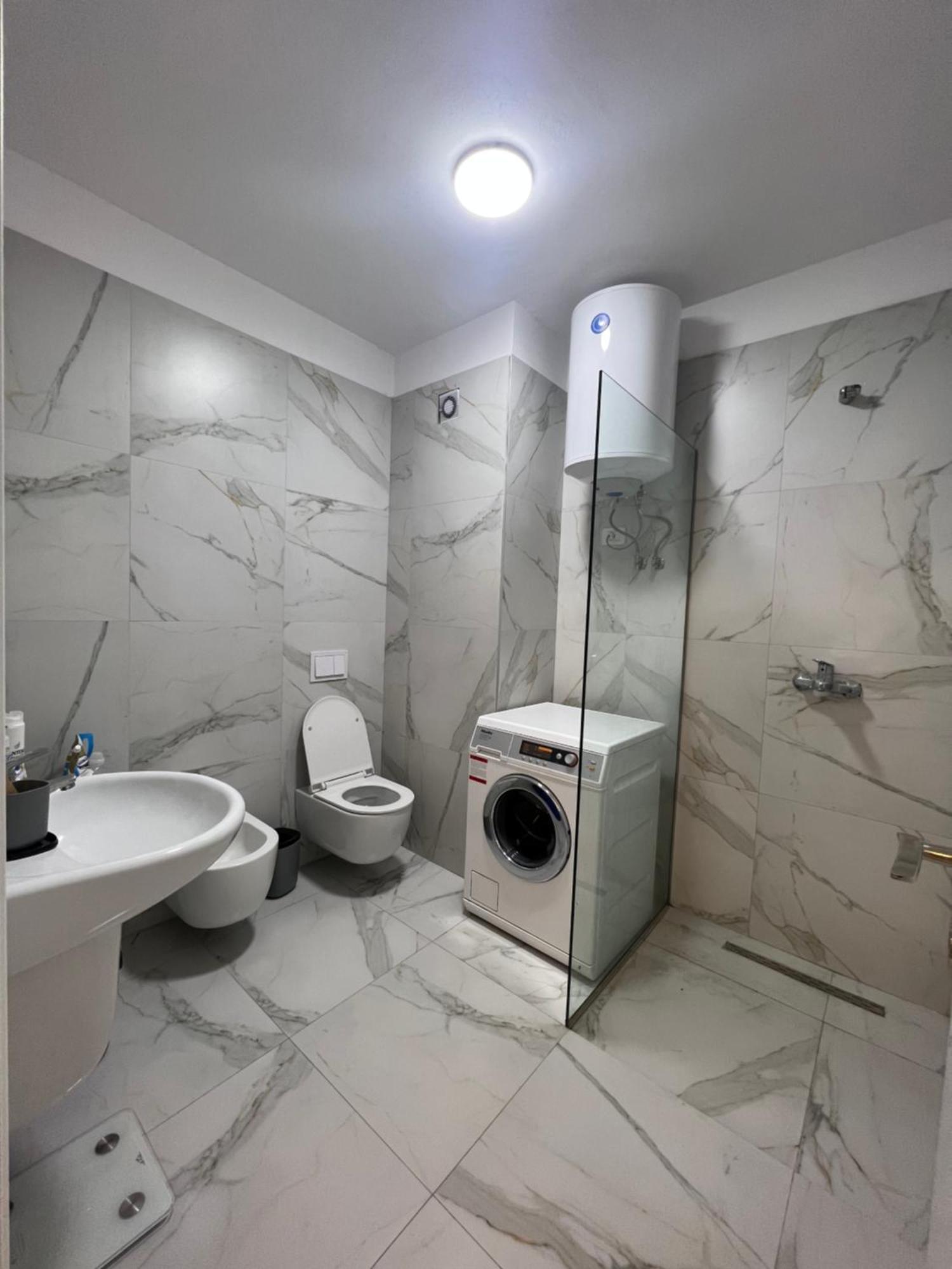 Appartamento Cozyapartmens Tirana Esterno foto